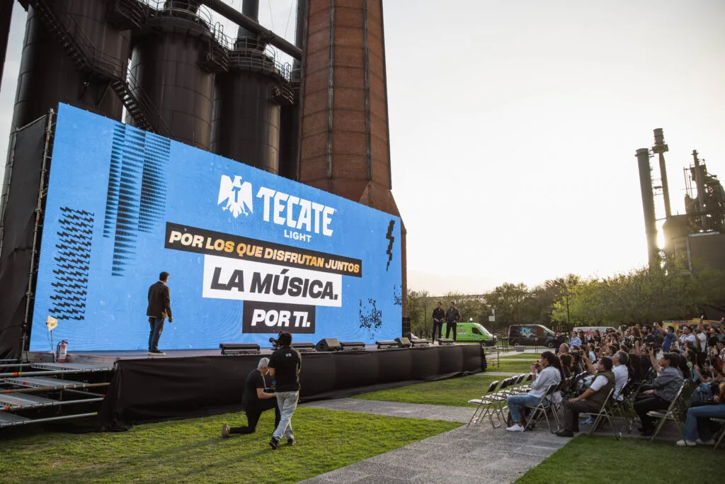 TECATE PA'L NORTE - CONFERENCIA